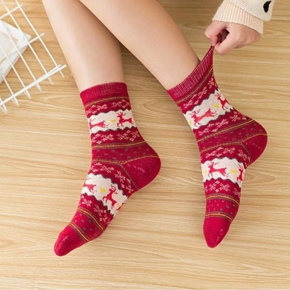 NEW Cozy Patterned Knit Socks Set of 5